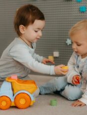 Navigating Nips & Nibbles: Understanding Biting in Toddlers